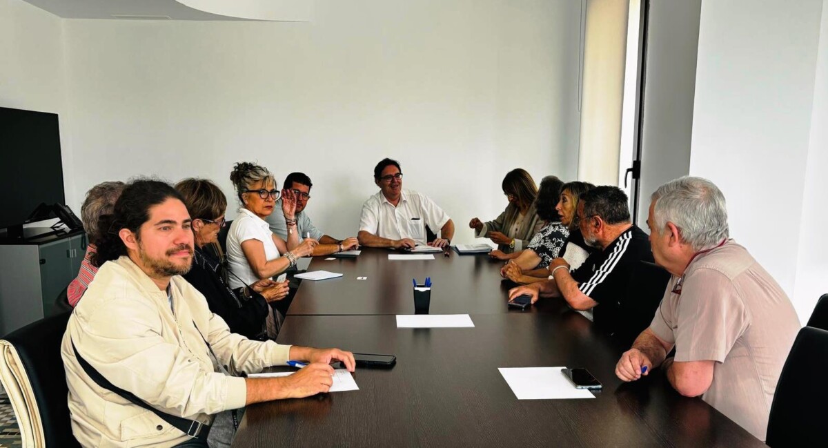 Juan Giner ha trasladado a los propietarios de Bloques Portuarios el proyecto de la UTE para los dos edificios de Astilleros